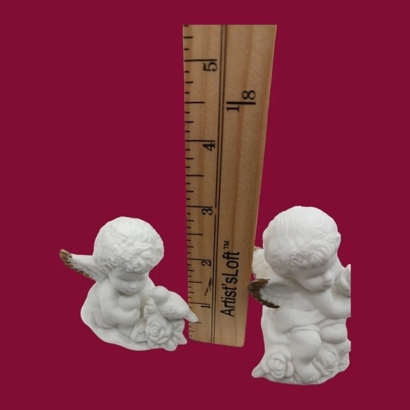 Vtg set of 2 sitting  angels with gold wings - Picture 6 of 6